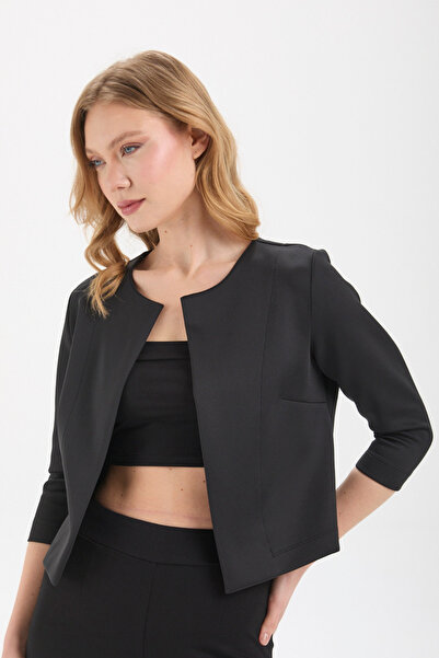 By Yaren Yazıcı Jachetă mini cardigan cu mâneci trei sferturi neagră, eleganț...