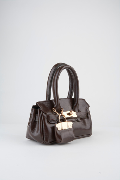 Vivaq Γυναικεία θήκη Bitter Brown Charm Δώρο Σχεδιασμός Flip Lock Κλείσιμο Τσάντα χειρός και τσάντα ώμου