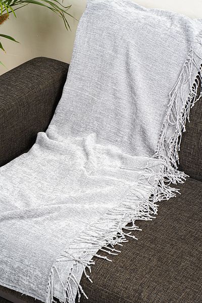 LUFA HOME Chenille Blanket