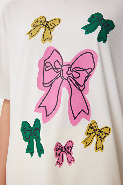 Happiness İstanbul Weißes Damen-T-Shirt mit Schleife bedruckt VN00024