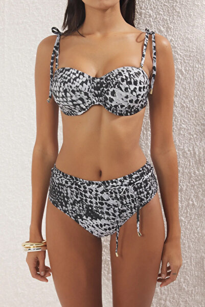 Trendyol Collection Σετ μπικίνι με ψηλόμεσο μπαλκόνι με σχέδιο φιδιού TBESS25BT00191