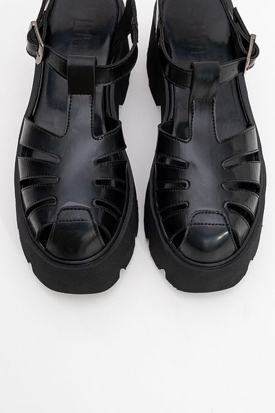 LuviShoes Sandale VERUA cu talpă groasă neagră