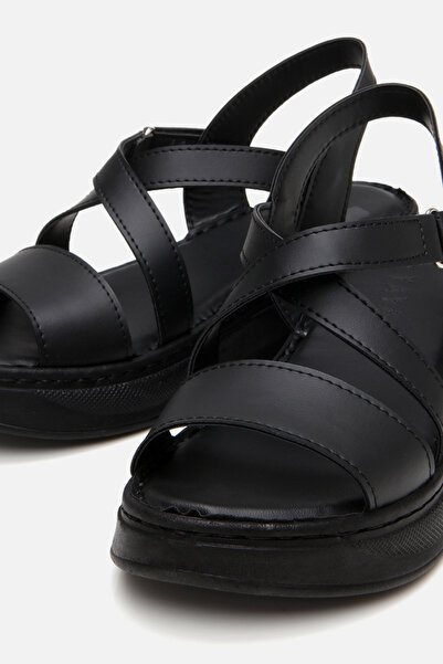 Yaya by Hotiç Black Yaya Women's Sandals