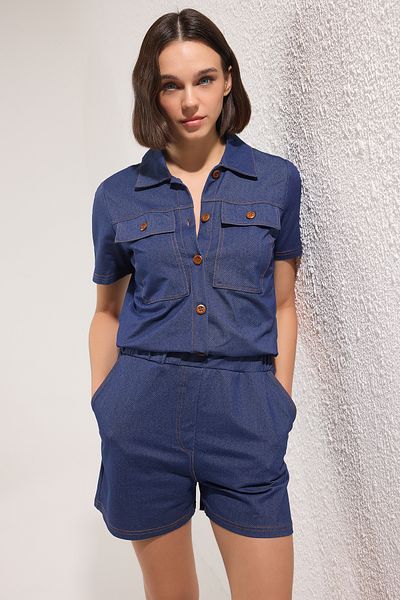 Trendyol Collection Indigofarbener Overall im Denim-Look mit geknöpften kurzen Shorts TWOSS25TU00044