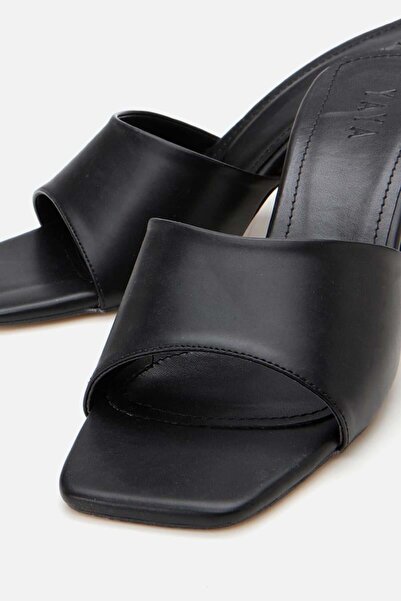 Yaya by Hotiç Γυναικείες μαύρες παντόφλες με τακούνι