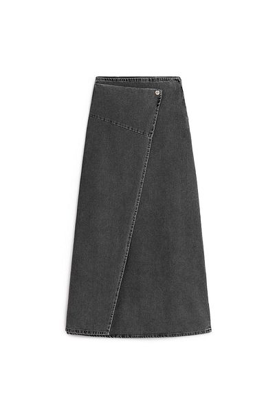 praye Cross Cut Denim Skirt Smoked