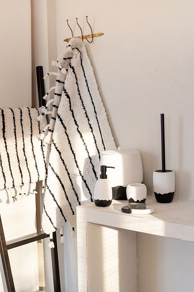 İrya Shadow 5 Piece Bathroom Accessory Set Black
