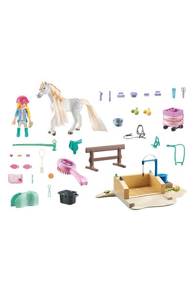 Playmobil Horses of Waterfall - Laundry with Isabella and the horse Lioness