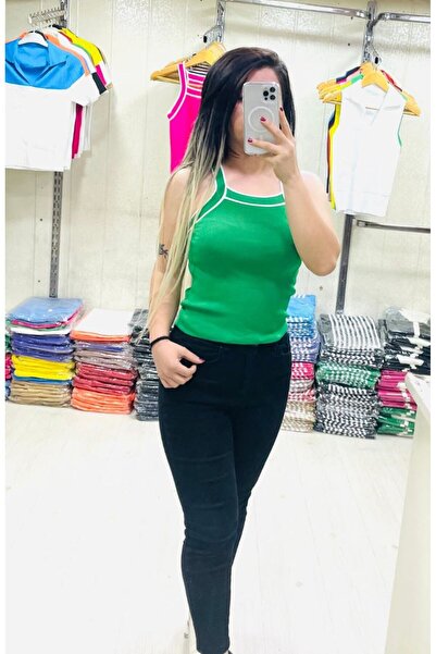 Butik Zeyoo Collection Γυναικείο γιακά με κορδέλα με λεπτομέρεια λουράκι Crop