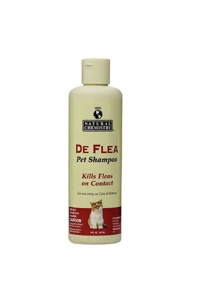 DOG STUFF Cat Shampoo - Antifungal and Flea Control (237ml)