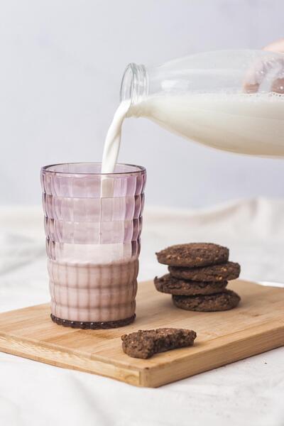 EWs Allegra Plum Acrylic Glass Set of 6 | 400ml | For Water, Soft Drinks, Presentation and Coffee Side | Not Glass