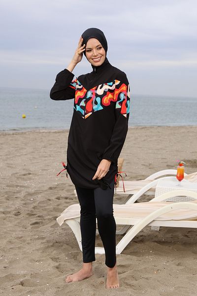 İYİBU Women's 4-Piece Hijab Swimsuit Set – Vibrant Pattern, Athlete's Lycra, Water Repellent Quick Dry Swimsuit