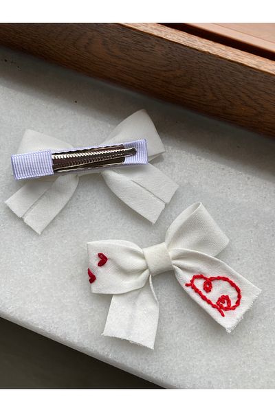 EGOMİ LETTER ENGRAVED CLIP CLASP (LETTER B)