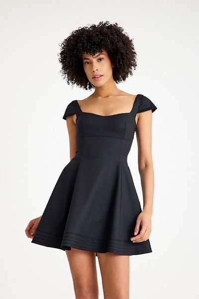 SpringStore Rochie de seară scurtă neagră cu șireturi pe spate