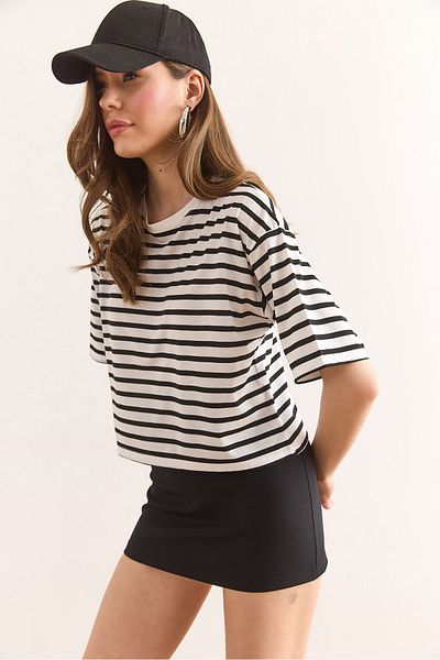 Olalook Women's White Striped Crop T-Shirt Tsh-19000890