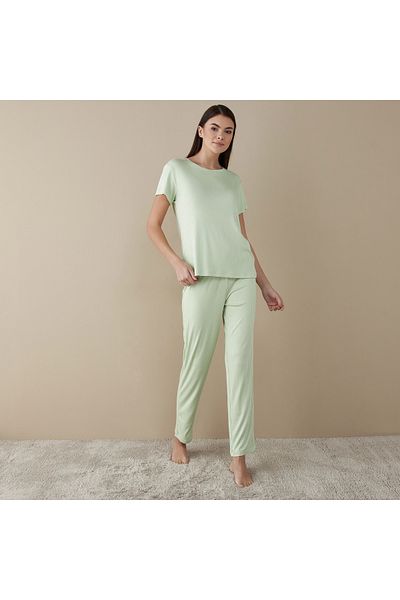 FAV Ribbed Round Neck T-shirt and Pyjama Set
