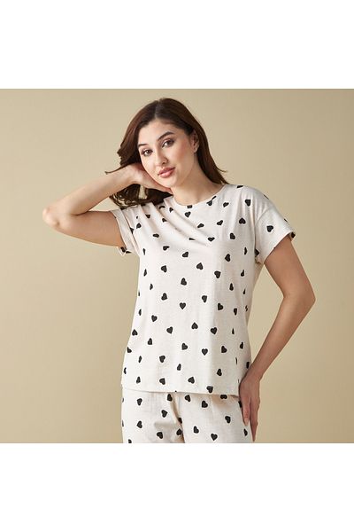 FAV All-Over Heart Print Round Neck T-shirt and Pyjama Set