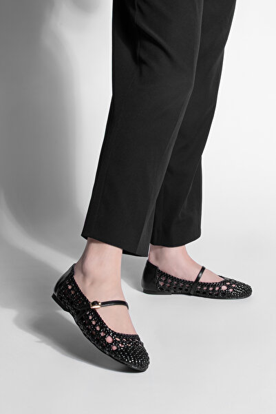 Marjin Women's Hand Knitted Banded Stylish Black