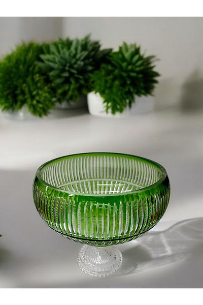 Paşabahçe Standing Handcrafted Paris Cut Decorated Salad/Spirit Bowl
