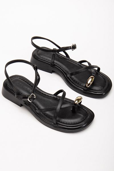 DENORA Pantofi sandale din piele neagră mată cu detaliu inel cu un singur deget