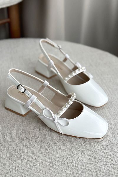 GOFFSHOES Women's Maste Pearl Low Heeled Shoes - White-Patent Patent