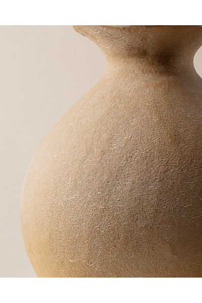 Madame Coco Amandine Vase - Gold
