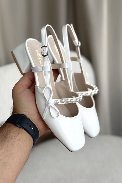 GOFFSHOES Women's Maste Pearl Low Heeled Shoes - White-Patent Patent
