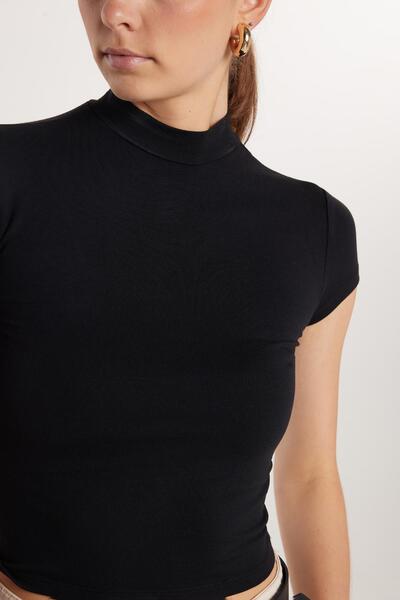 Tudors Kadın Modal Kumaş Slim Fit Dar Kesim Dik Yaka Siyah Bluz