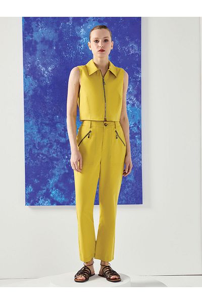 Unique Diagonal Fabric Narrow Leg Pants