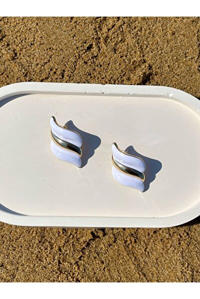 Zerys Jewelry White Modern Wave Earrings with Gold Strip Detail