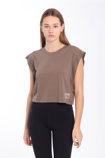 MARATON توب قصير نسائي عادي برقبة دائرية بلون الكاكاو
