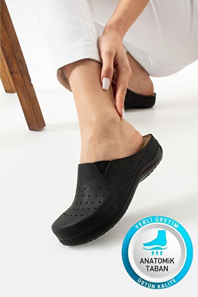 AlbiShoes Lisa Closed Front Sabo Medical Doctor Nurse Hospital Anatomical Rubber Detailed Women's Slippers