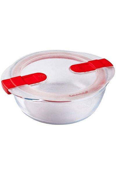 Pyrex Round casserole with lid