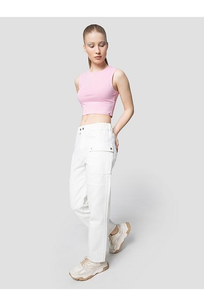 Loft Crop Female Athlete