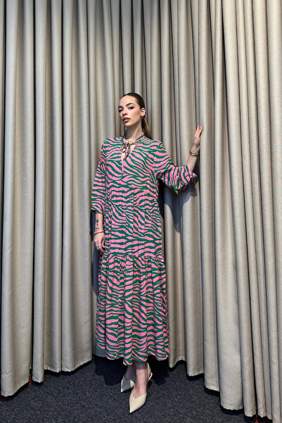 PROTO SUIT Sudija Collar Sa deznom Maxi haljina