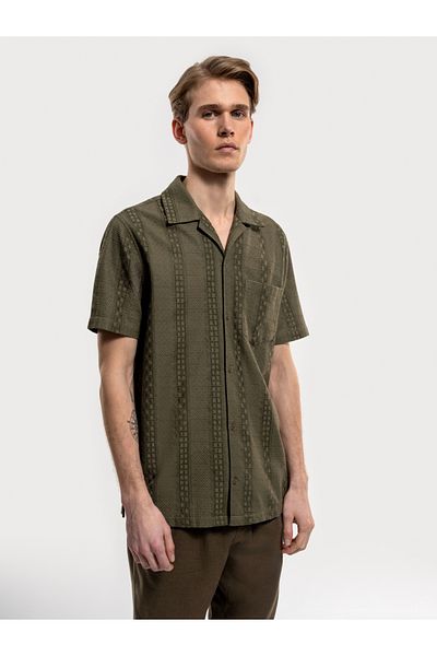 Loft Comfortable Cut Men's Shirt - Sleeves
