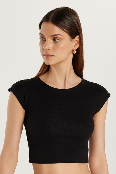 Tudors Γυναικεία Modal Fabric Slim Fit Slim Fit Κοντό μανίκι Crew λαιμόκοψη μαύρη μπλούζα