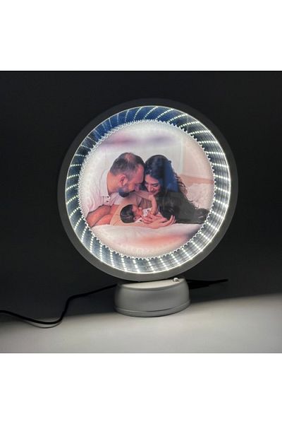 Watton Round Magic Mirror Showing Depth