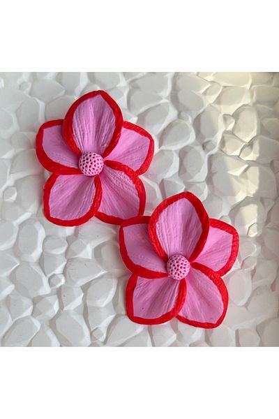ACCESSORY Pink Flower Earrings with Red Line