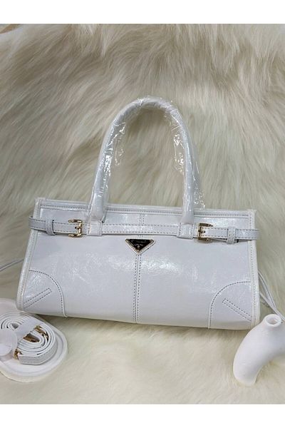 LEAUDER WOMEN Stylish Accessory Detail Bag with Special Strap for Mother's Day
