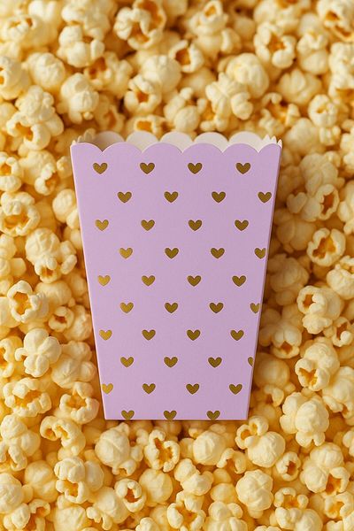 Emtory Home Pink Corn Box with 8 Hearts - Popcorn Box - Birthday Treat Gift - Medium Size