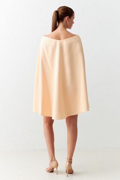 Setre Light Salmon Cloak and Brooch Detail Waist Seated Midi Dress