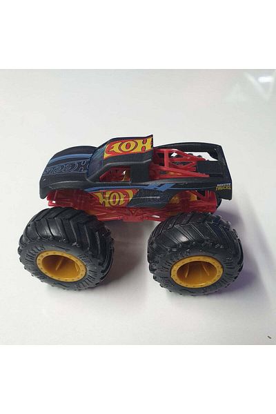 HOT WHEELS Monster Trucks – Die-Cast Vehicles for Kids, Stunt and Crash Action Playset