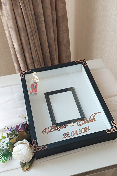 Verda Çerçeve 30x40 Cm Gold-beyaz Ledli Fotoğraf Bölümlü Tasarım Gül Kutusu A...