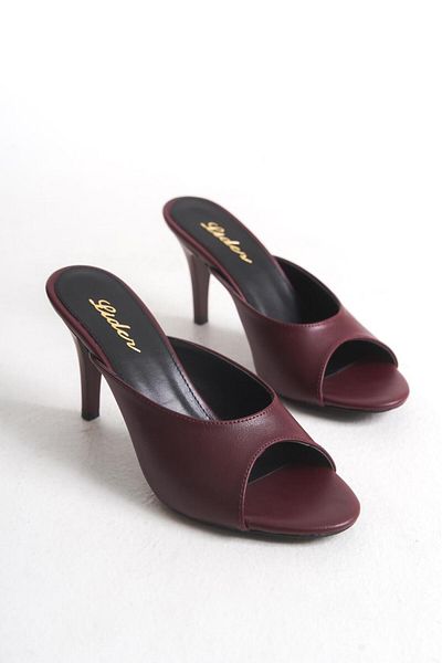 LDR Women's Burgundy Thin Heeled Open Toe Slippers