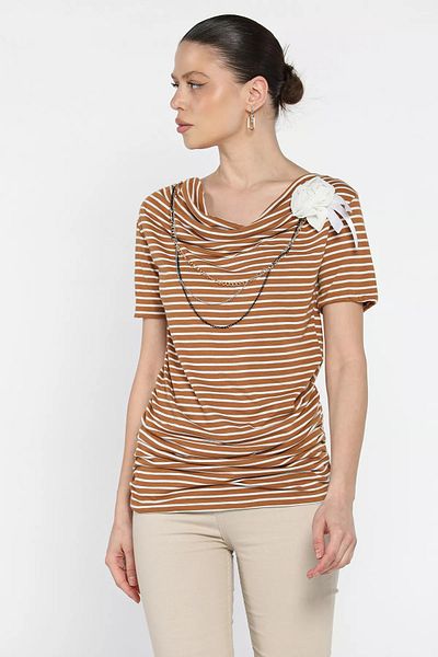 GÜLSELİ Γυναικείο T-Shirt Camel Rose με λεπτομέρειες αξεσουάρ