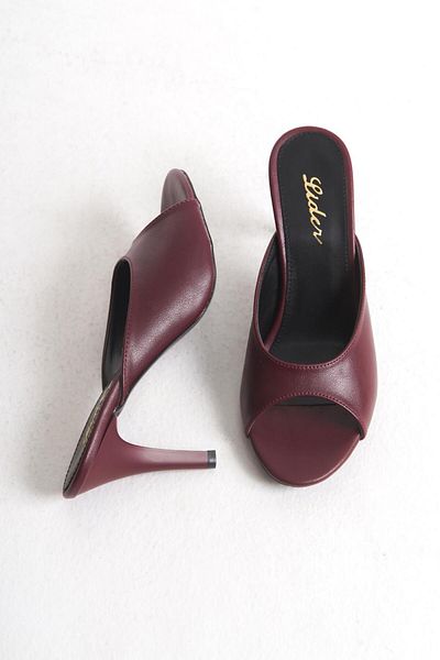 LDR Women's Burgundy Thin Heeled Open Toe Slippers