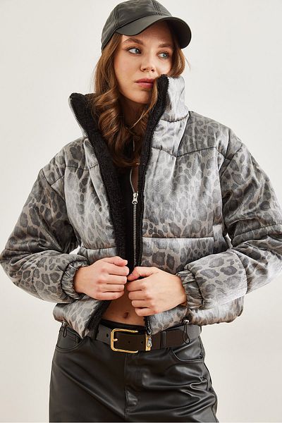 Olalook Grauer, glänzender Puffermantel mit Leopardenmuster und Taschen für Damen MNT- 19000046