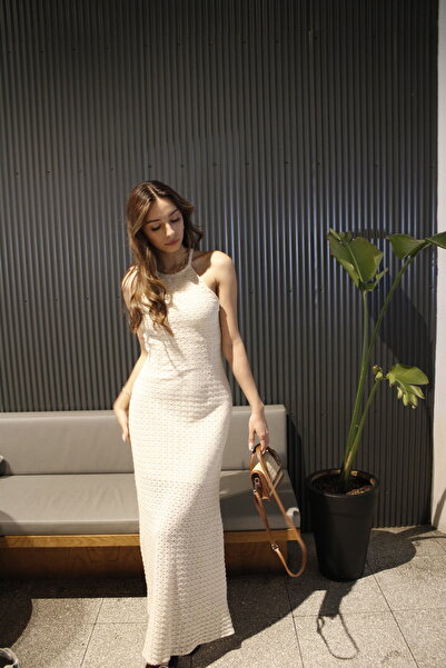 Cherry Lane Φόρεμα με λαιμόκοψη εκρού Φυσικό Μακρύ Φόρεμα με καμπάνα Luna