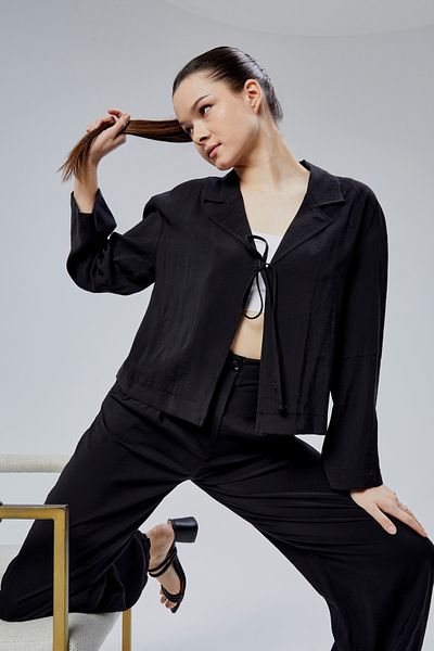 Bolivente Black Loose Cut Shirt with Tie Detail
